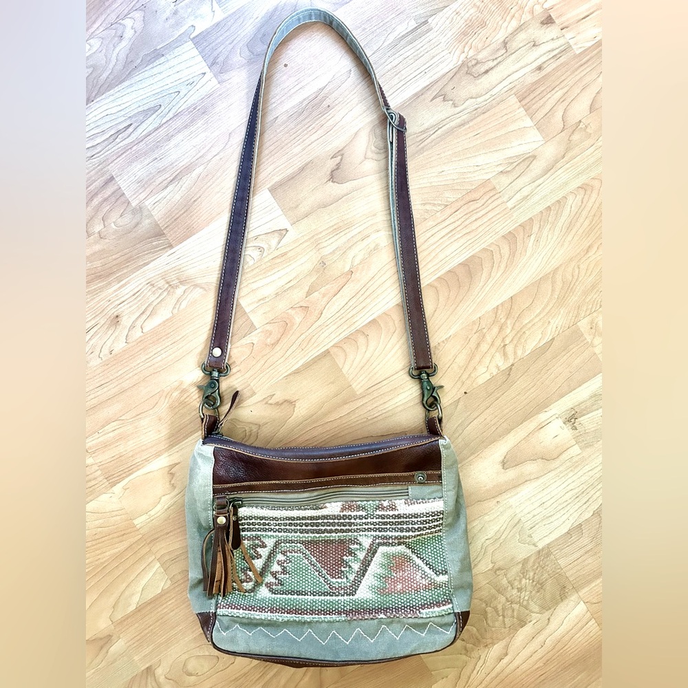 Myra Bag